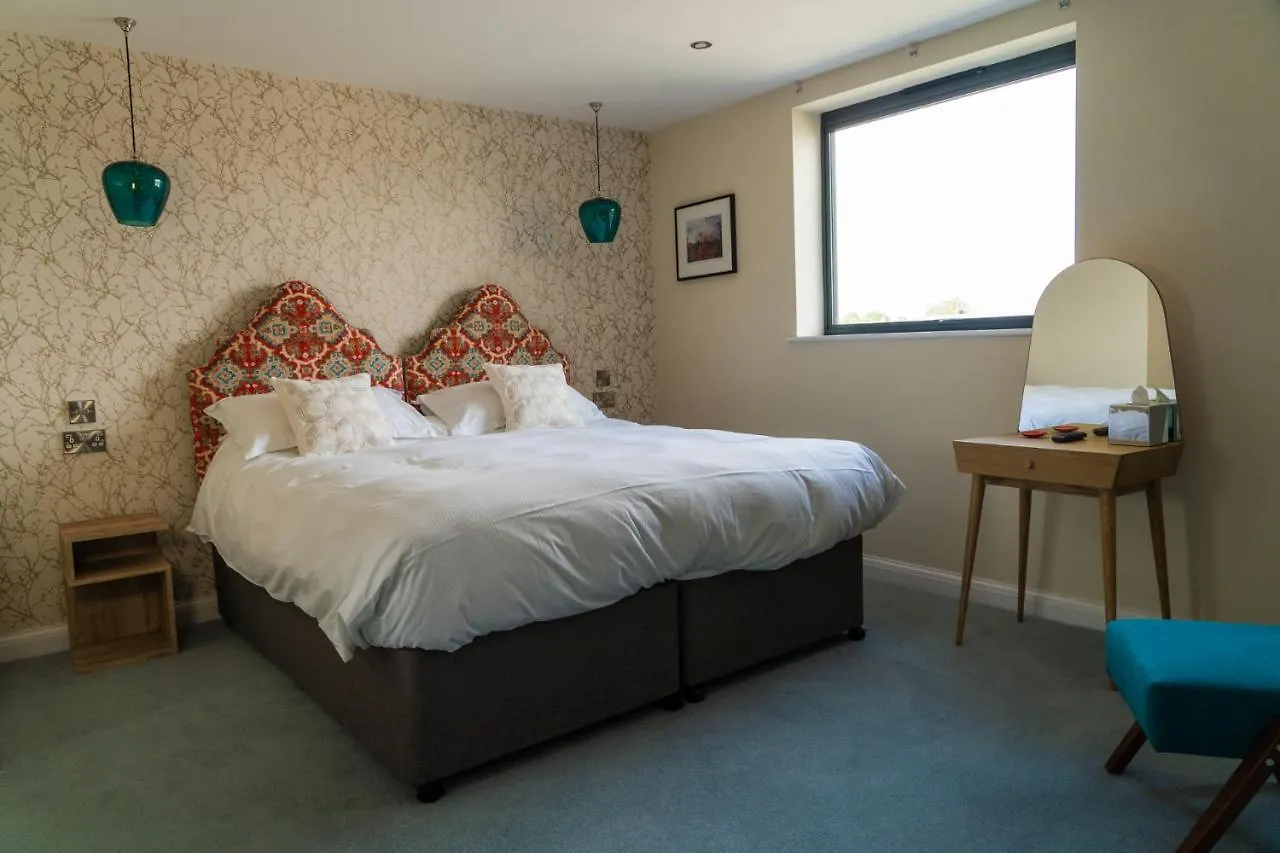 לינה וארוחת בוקר יורק Monkbridge House